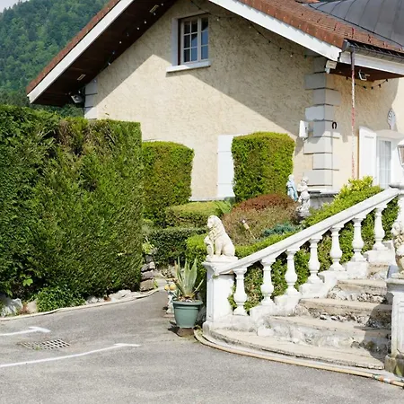 Les Bruyeres